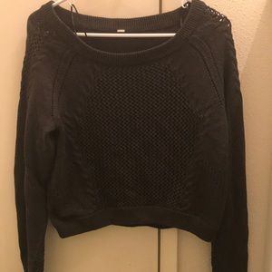 Lululemon be present pullover cropped sweater.